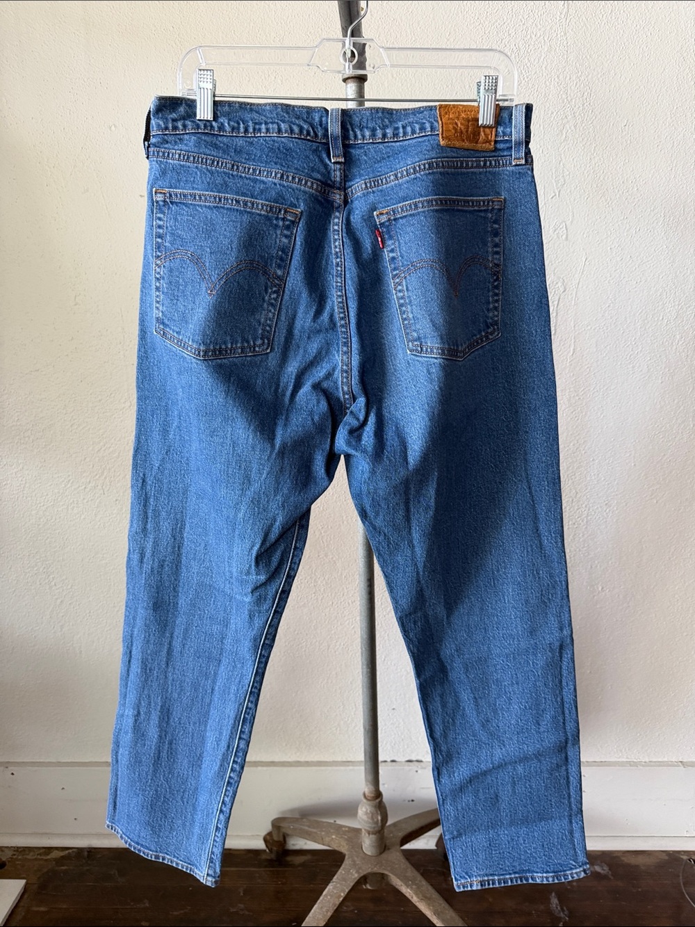 Levi’s Premium Denim 501 Wedgie Straight Jeans Size 31